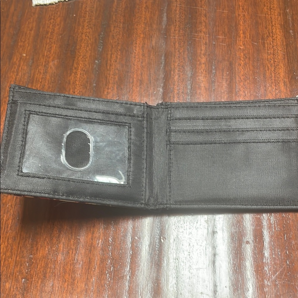 3 items for $15 Liquidation sale. Star Wars Kids Wallet - Picture 2 of 3